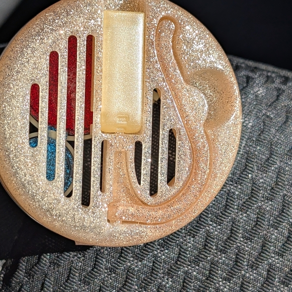 Bath & Body Works Ornaments Car Vent/Visor Clip (New) - Picture 2 of 2